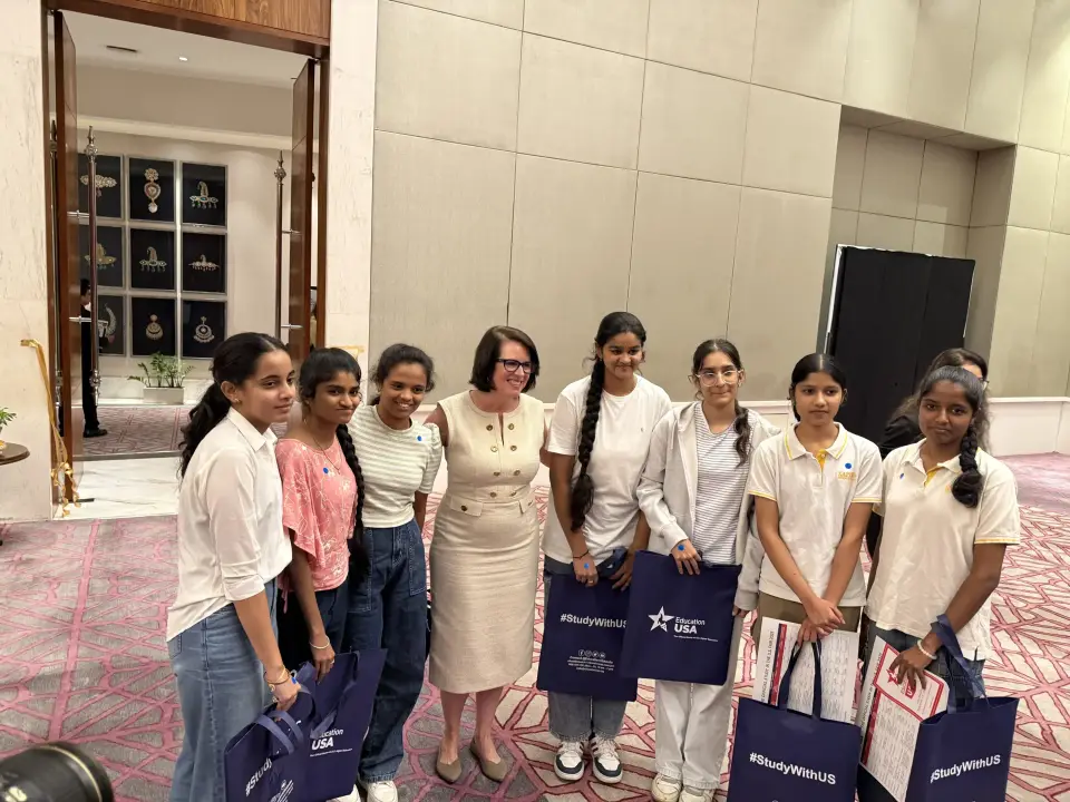 Students at Kaizen Junior College – CA & CMA with MEC & ACE